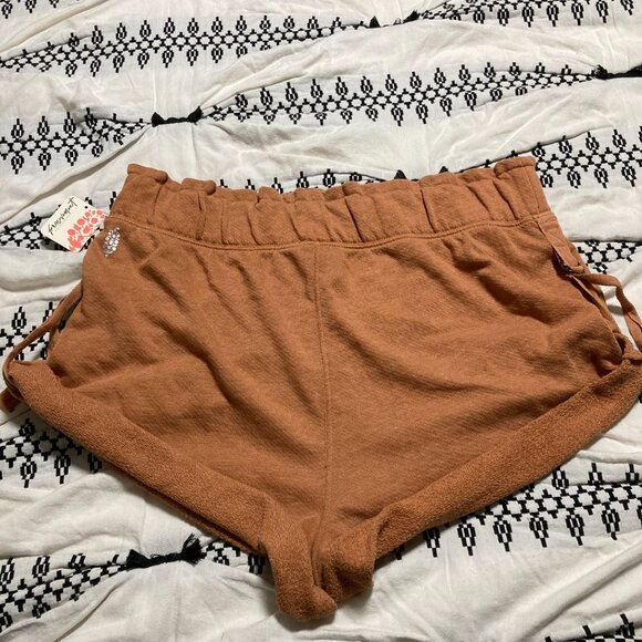Free People Movement Siren Short Burnt Orange Size M NWT - Picture 3 of 3